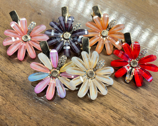 Small flower claw clip